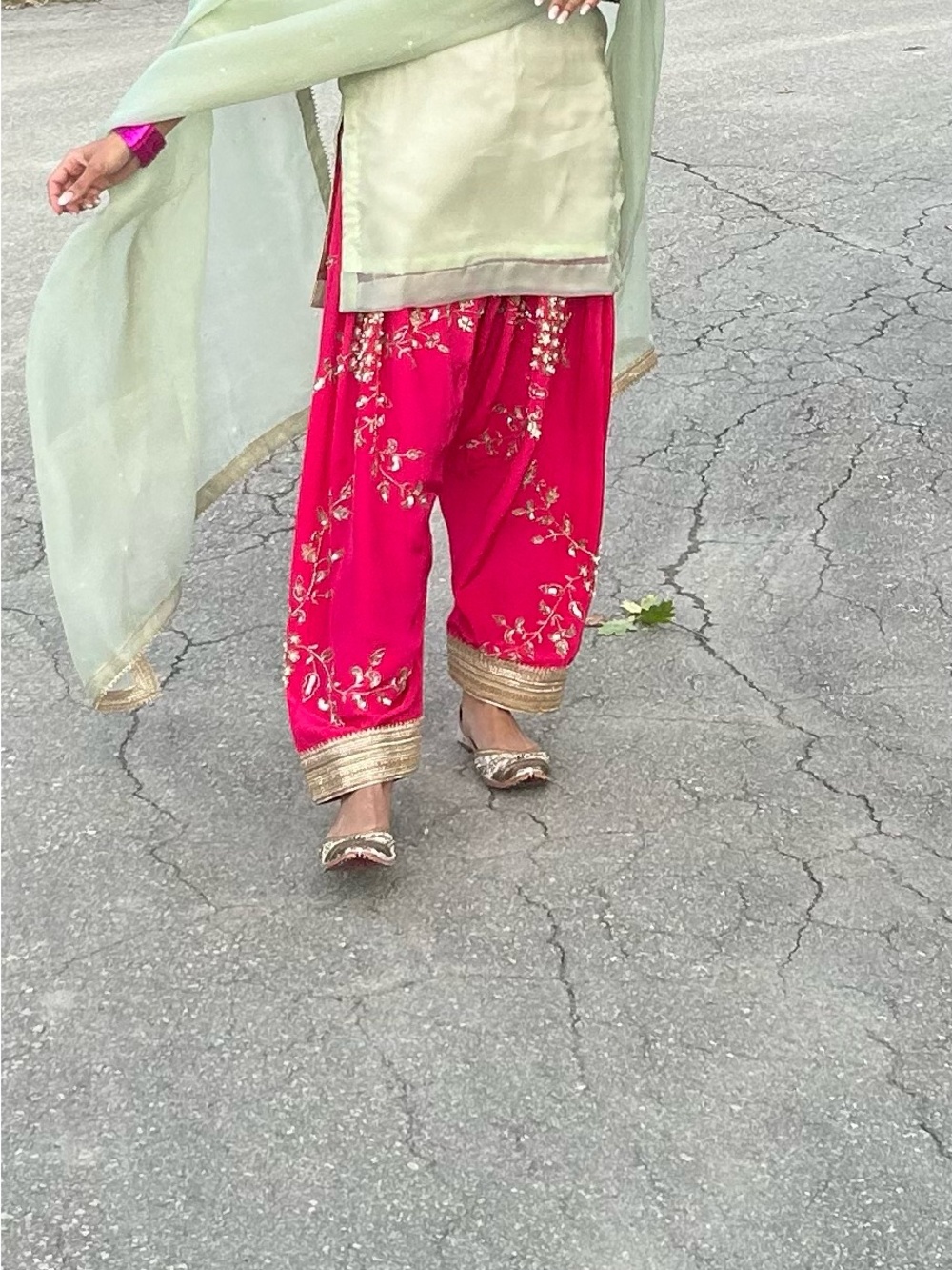 Women's Embroidered Pink Patiala Pants